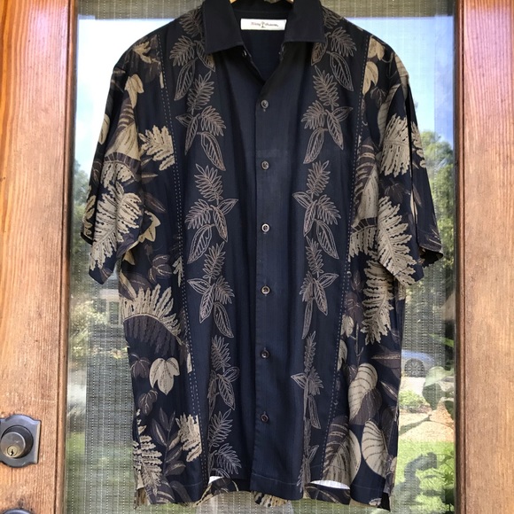 Men’s Tommy Bahama Silk Hawaiian Shirt - Picture 3 of 4